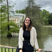 Profesora de clases particulares con mucha experiencia con niños/as y jóvenes